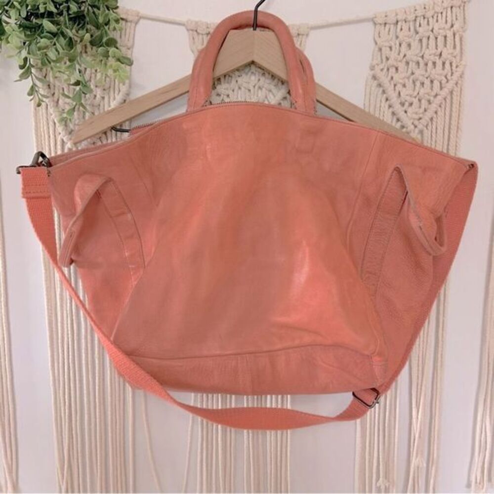 FREE‎ PEOPLE Leslie Leather Tote Tiger Red Bag - Picture 2 of 16